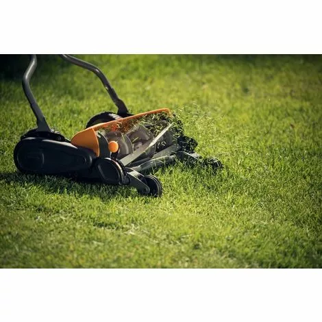 Fiskars StaySharp Max - Tondeuse à Gazon - Incl. Bac De Ramassage - 46cm 3 Fiskars StaySharp Max - Tondeuse à Gazon - Incl. Bac De Ramassage - 46cm