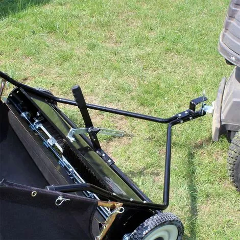 WILTEC Balai Ramasseur Balayeuse Tondeuse Autoportée Largeur 120cm Et Roues En Caoutchouc 266x60,3cm 6 WILTEC Balai Ramasseur Balayeuse Tondeuse Autoportée Largeur 120cm Et Roues En Caoutchouc 266x60,3cm – Image 4